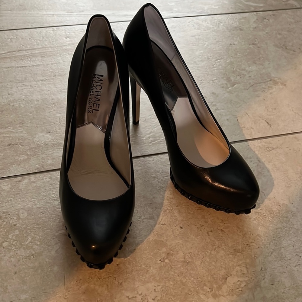 Micheal Kors heels. Only worn once in the house.